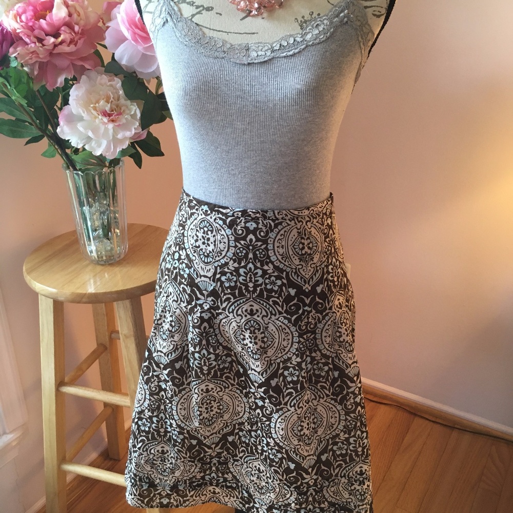 Price Drop! Ann Taylor Skirt-EUC!-Was $32 - Picture 3 of 8
